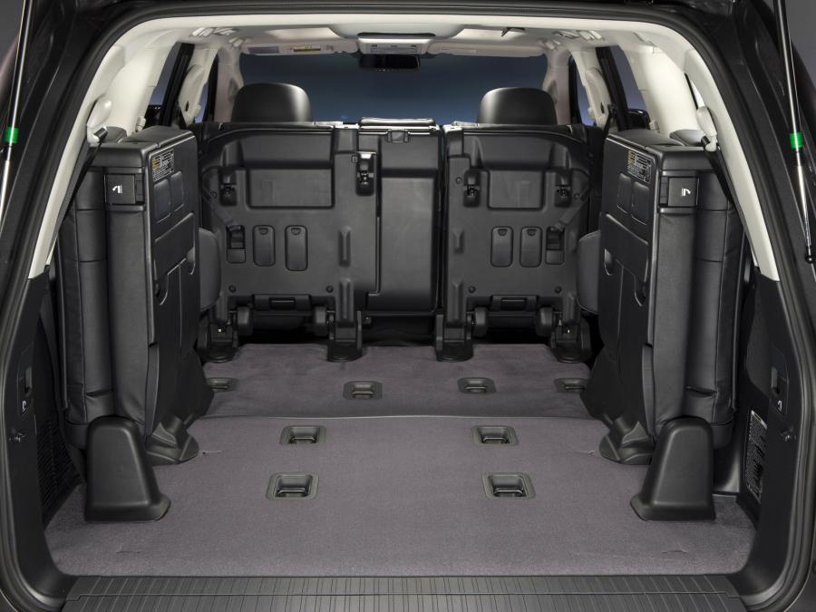  Toyota Land Cruiser 200 2012 года  (US) (фото 3 из 18)